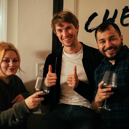 פוארטו מדרין Chepatagonia Hostel & Experiences מראה חיצוני תמונה