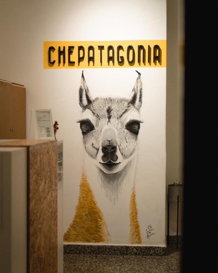 פוארטו מדרין Chepatagonia Hostel & Experiences מראה חיצוני תמונה