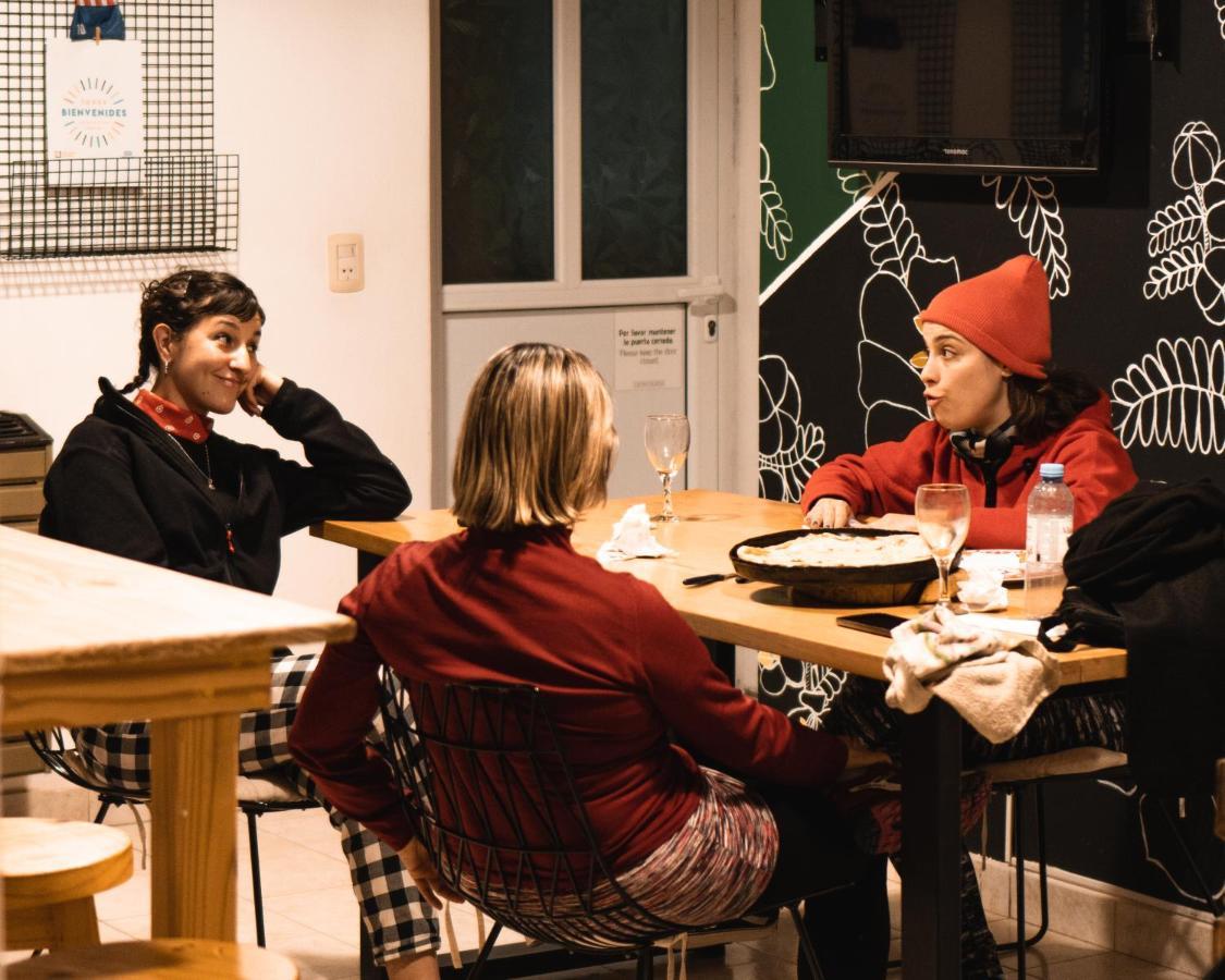 פוארטו מדרין Chepatagonia Hostel & Experiences מראה חיצוני תמונה
