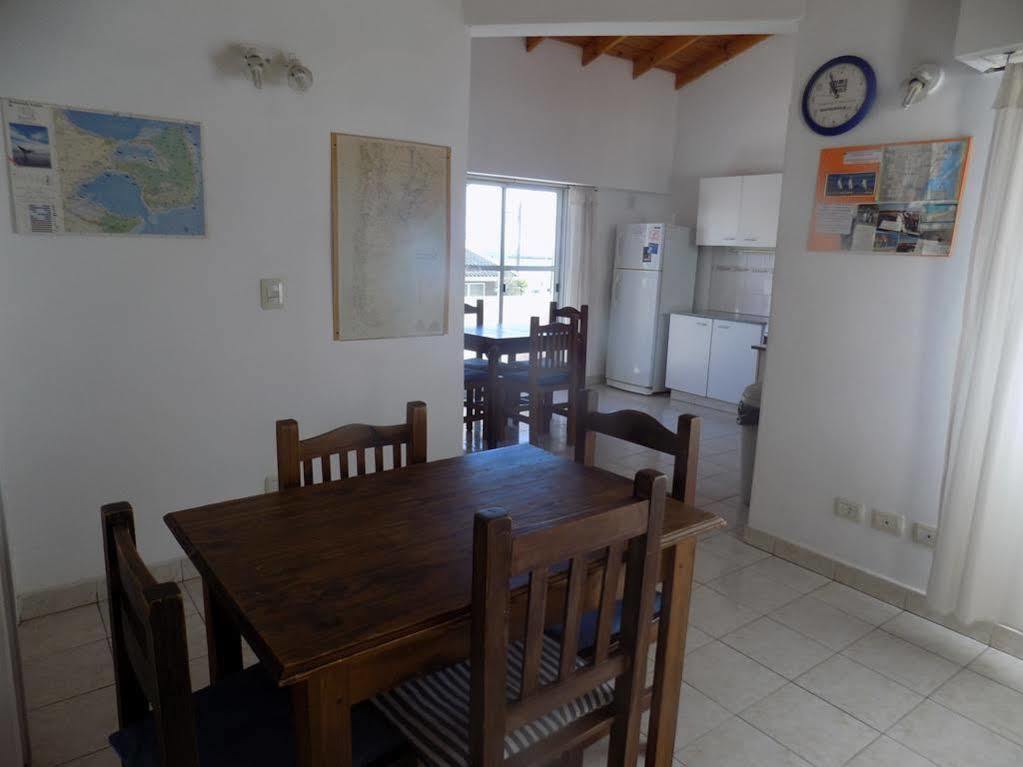 פוארטו מדרין Chepatagonia Hostel & Experiences מראה חיצוני תמונה